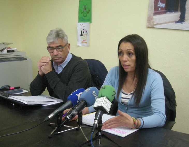 Campamento Dignidad exige a la Junta un Plan de Empleo para Educación