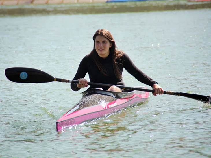 La piragüista Elena Ayuso, galardonada con el premio Vettonia Voz-Castúa