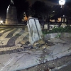 Un accidente causa destrozos en la Plaza de San Andrés (Badajoz)
