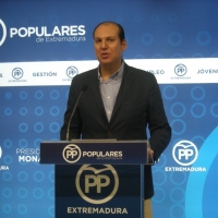 PP: “Tanto Vara como Zapatero hicieron ayer el ridículo”