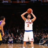 Gran actuación de Calderón en la victoria de los Knicks frente a los Lakers