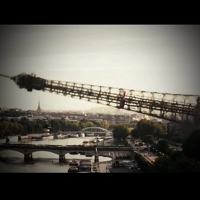 Estado Islámico amenaza con derribar la Torre Eiffel