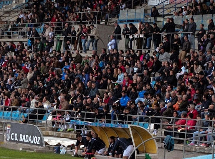 La afición del At. San José y el CD Badajoz realizarán una convivencia en el Francisco de la Hera