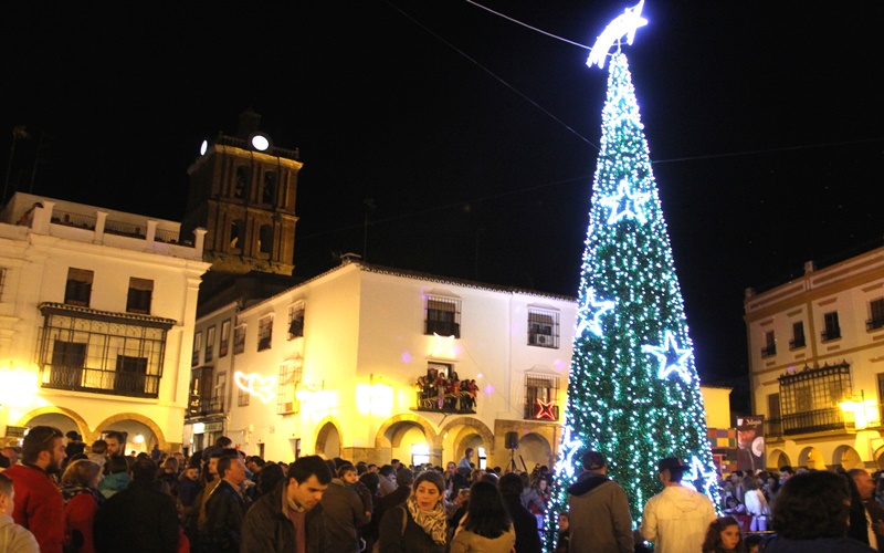 Zafra alumbra su Navidad