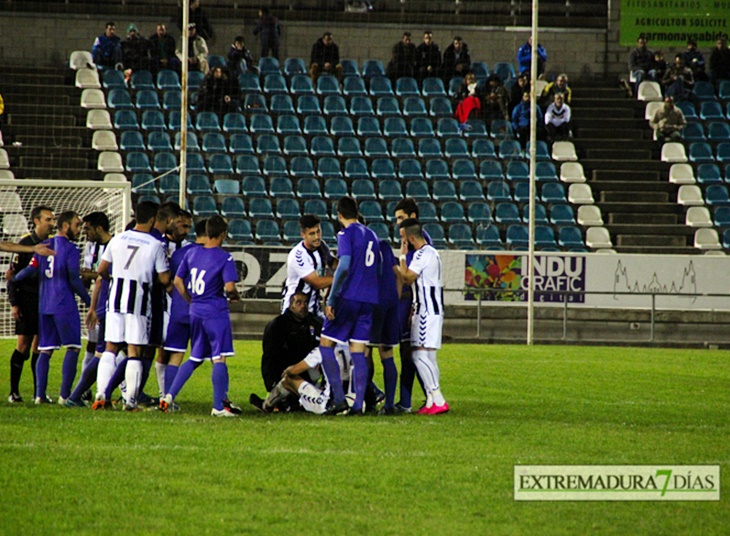 El CD Badajoz da un paso adelante contra la violencia en el fútbol