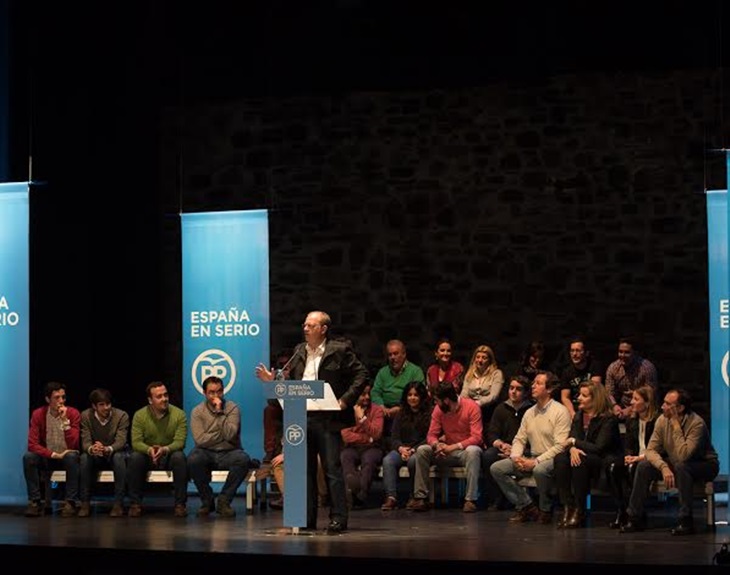 Fátima Báñez: “Desde que llegó Rajoy, en Extremadura se han creado más de 34.000 empleos”