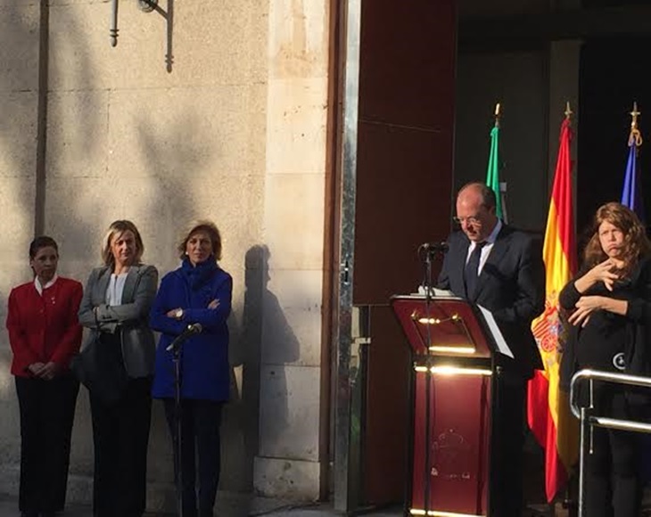 Monago apuesta por hacer pedagogía en campaña, evitando el postureo electoral