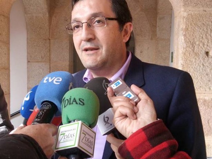 CSI-F baraja la posibilidad de estar presente en las mesas de negociación