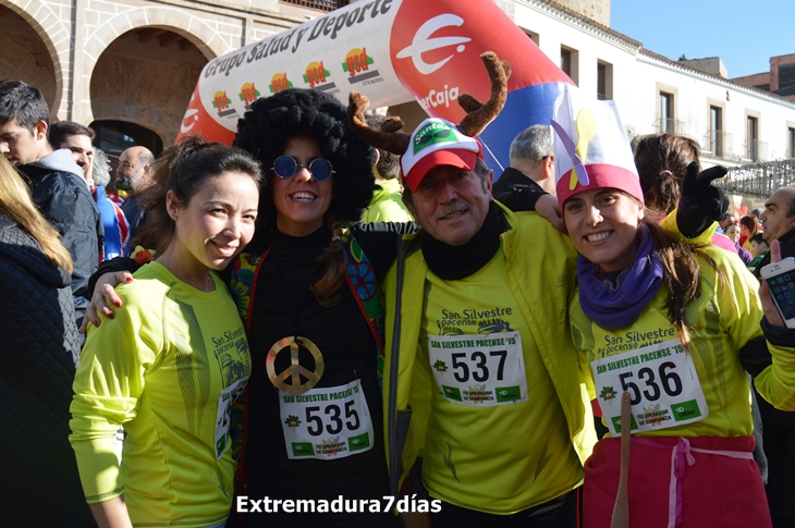 Búscate en las imágenes de la San Silvestre de Badajoz