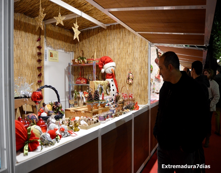 El paseo de San Francisco se convierte en un gran mercado