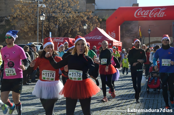 Búscate en las imágenes de la San Silvestre de Badajoz