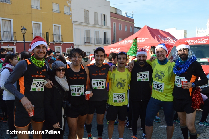 Búscate en las imágenes de la San Silvestre de Badajoz