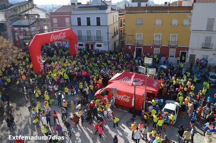 Búscate en las imágenes de la San Silvestre de Badajoz