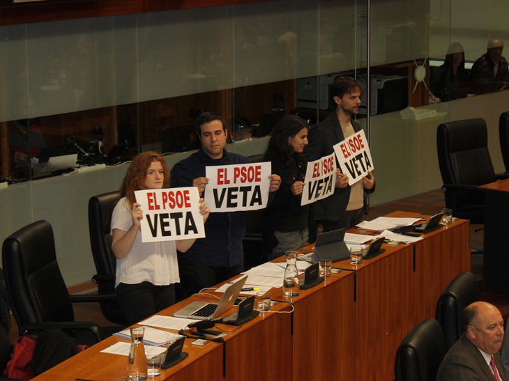 Podemos interrumpe el pleno para criticar que el “PSOE veta” sus propuestas