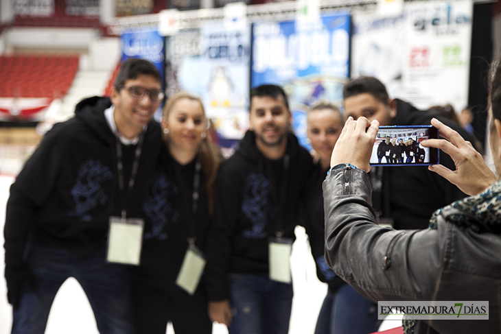 Extremeños y portugueses se dan cita en la gran Pista de Hielo de Elvas