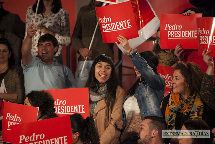 Imágenes de Pedro Sánchez en Badajoz