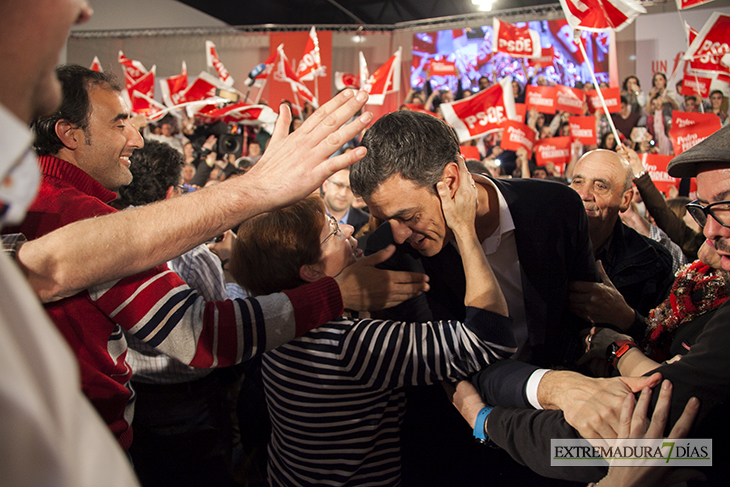 Imágenes de Pedro Sánchez en Badajoz