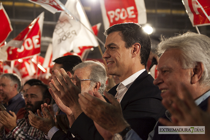 Imágenes de Pedro Sánchez en Badajoz