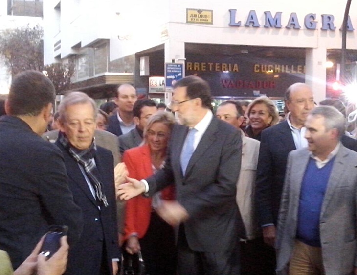 Mariano Rajoy visitaba esta tarde la calle Menacho de Badajoz