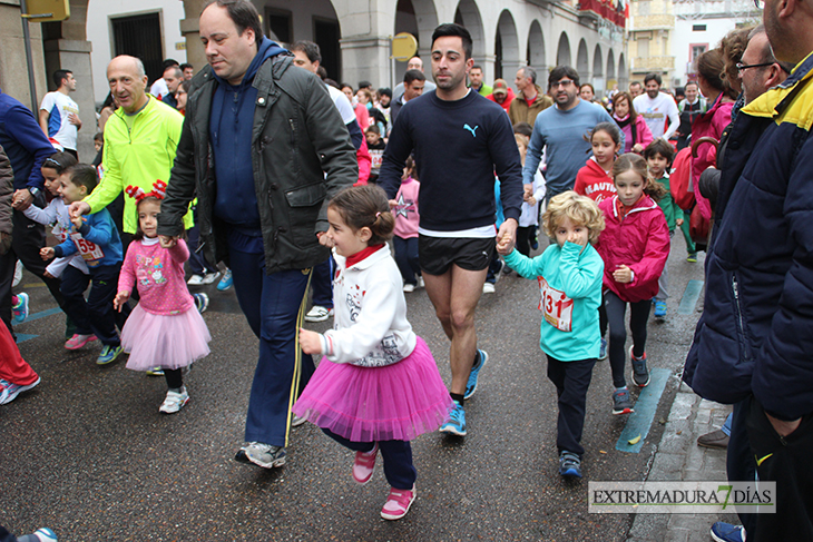Búscate en las imágenes de la San Silvestre dombenitense