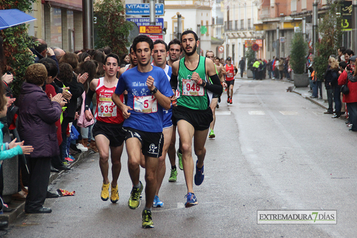 Búscate en las imágenes de la San Silvestre dombenitense