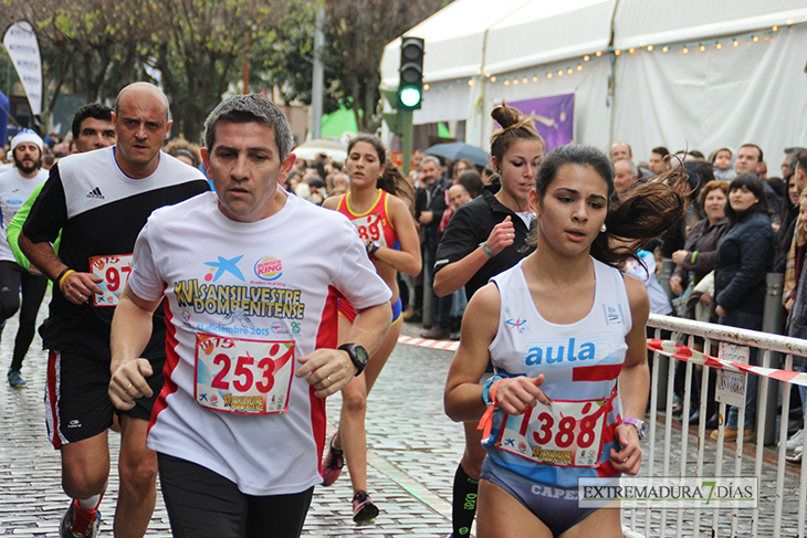 Búscate en las imágenes de la San Silvestre dombenitense