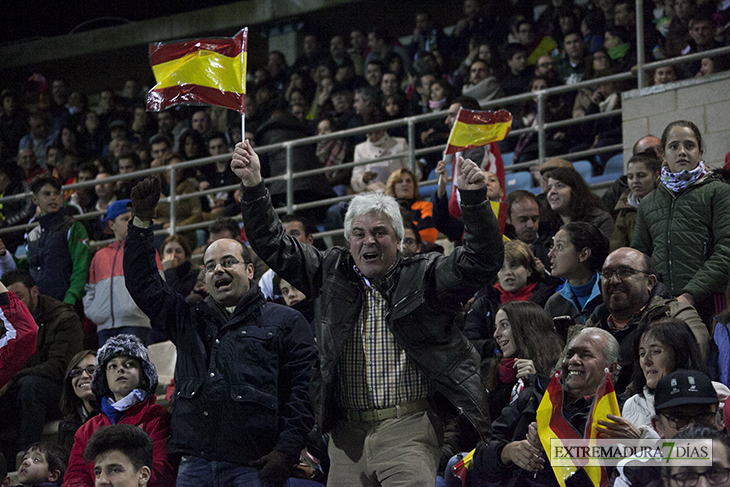 España vence a Portugal en el Nuevo Vivero