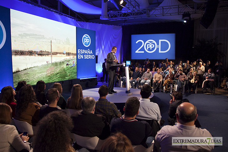 Rajoy asegura que creará 2 millones de empleos más si gana las próximas elecciones