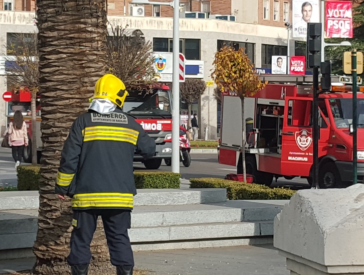 Los Bomberos de Badajoz actúan en los incendios de varias cocinas