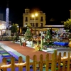 Un mercado artesanal que da vida a la Plaza de España