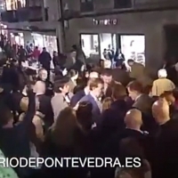 Golpean a Mariano Rajoy en Pontevedra