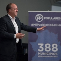 Monago asegura que Sánchez no piensa en los españoles sino en su futuro político