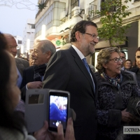 Rajoy promete en Badajoz crear 2 millones de empleos si gana