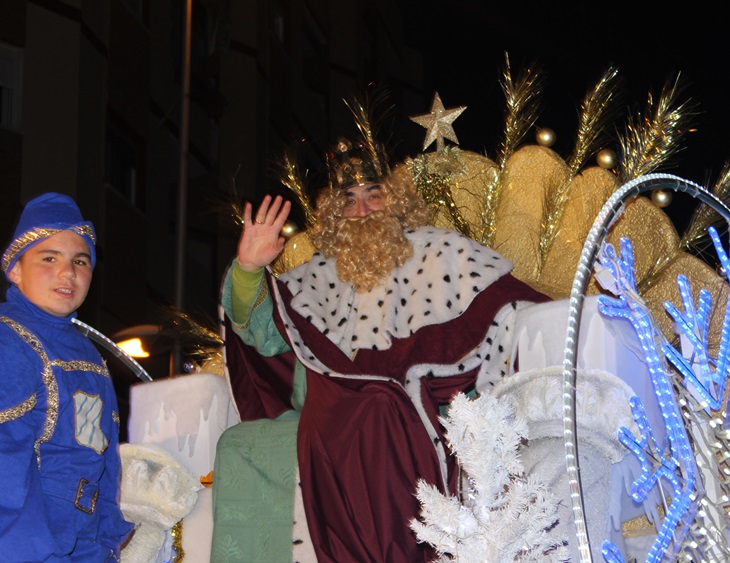 La lluvia daba tregua a la Cabalgata de Reyes de Mérida