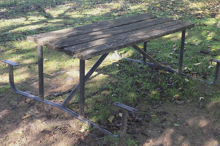 Varios lugares de Valdebótoa presentan un estado de abandono
