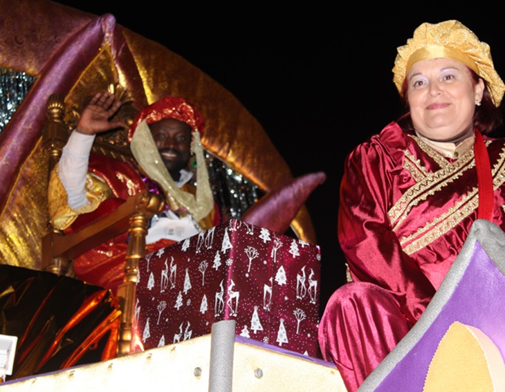 La lluvia daba tregua a la Cabalgata de Reyes de Mérida