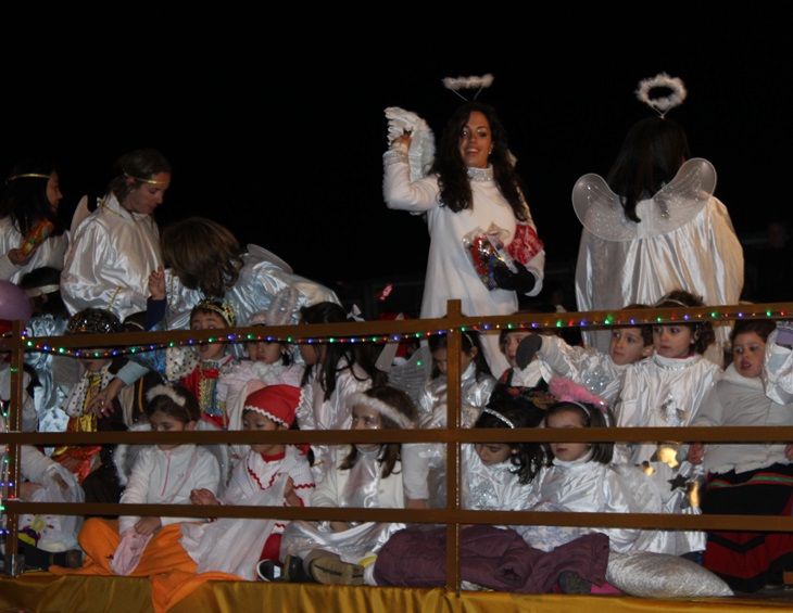 La lluvia daba tregua a la Cabalgata de Reyes de Mérida