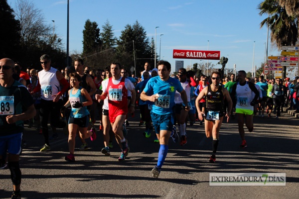 Búscate entre los 3000 corredores de la Vuelta al Baluarte