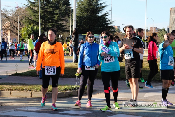 Búscate entre los 3000 corredores de la Vuelta al Baluarte