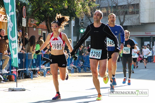 Búscate entre los 3000 corredores de la Vuelta al Baluarte