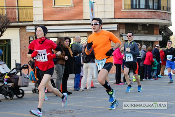 Búscate entre los 3000 corredores de la Vuelta al Baluarte