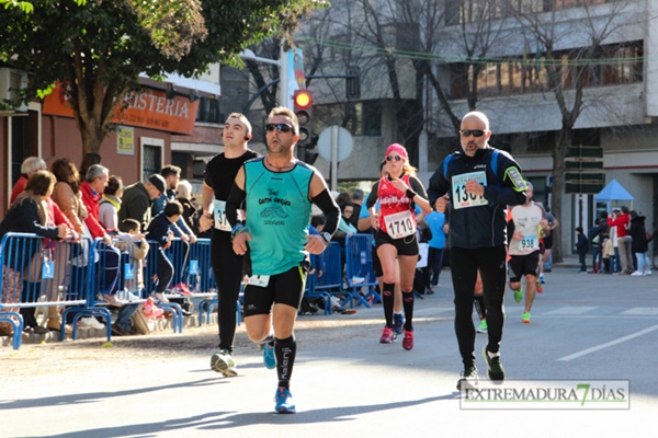 Búscate entre los 3000 corredores de la Vuelta al Baluarte