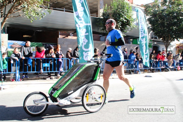 Búscate entre los 3000 corredores de la Vuelta al Baluarte