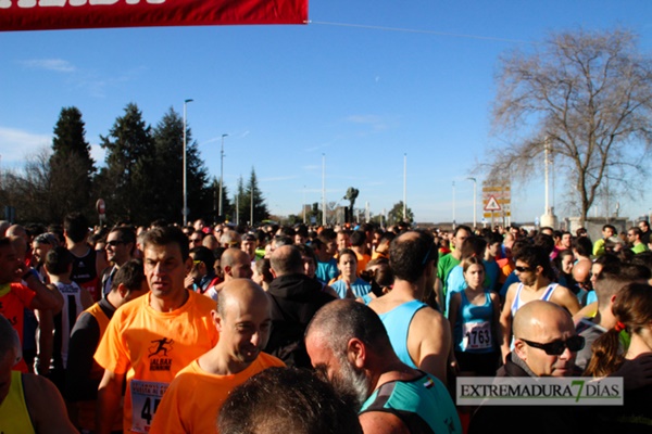 Búscate entre los 3000 corredores de la Vuelta al Baluarte