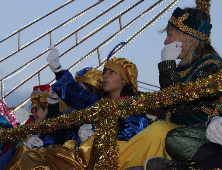 La lluvia daba tregua a la Cabalgata de Reyes de Mérida