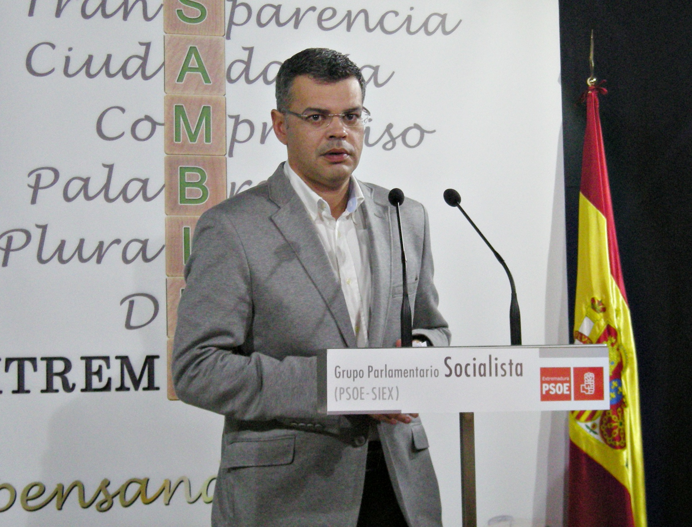 PSOE: “Hay 9.000 parados menos que cuando comenzamos la legislatura”