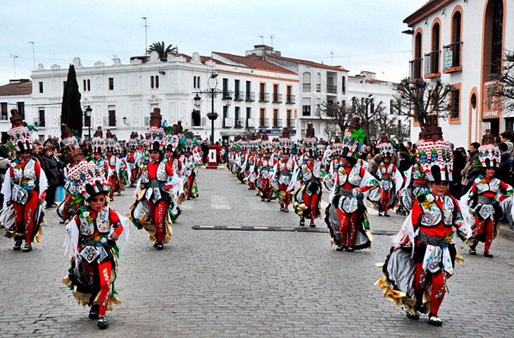 Murgas y comparsas acuerdan cambiar la fecha del carnaval de Olivenza