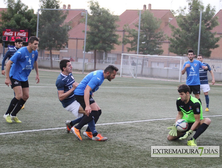 Reparto de puntos entre Deportivo Pacense y Moralo