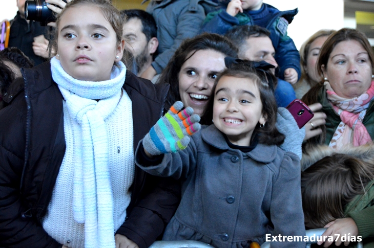 Imágenes de la Cabalgata de Reyes 2016 en Badajoz