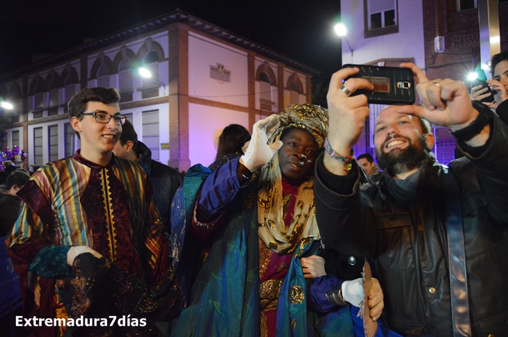 Imágenes de la Cabalgata de Reyes 2016 en Badajoz